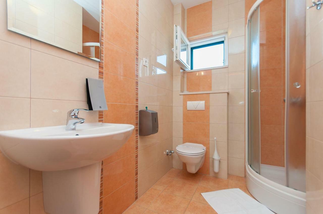 Villa Toni Dugi Rat Kültér fotó